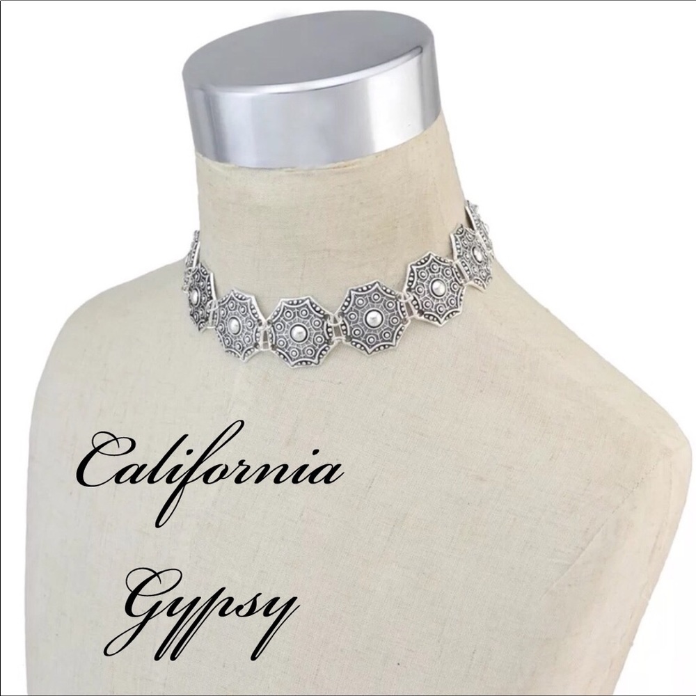 Tibetan gypsy festival silver medallion choker🌈 - Picture 2 of 4